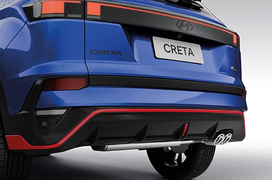 Sporty tailgate spoiler & aero diffuser