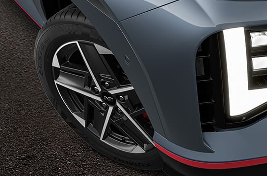 Diamond Cut Alloy Wheels