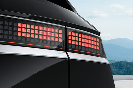 Parametric pixel LED taillamps